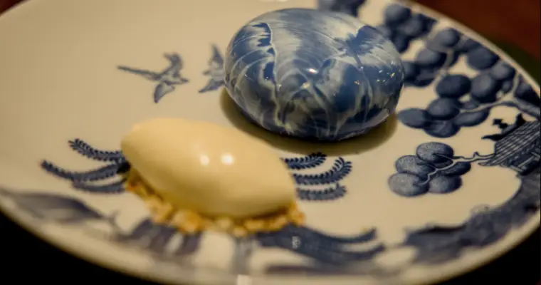 aKin – for Fodor’s Toronto